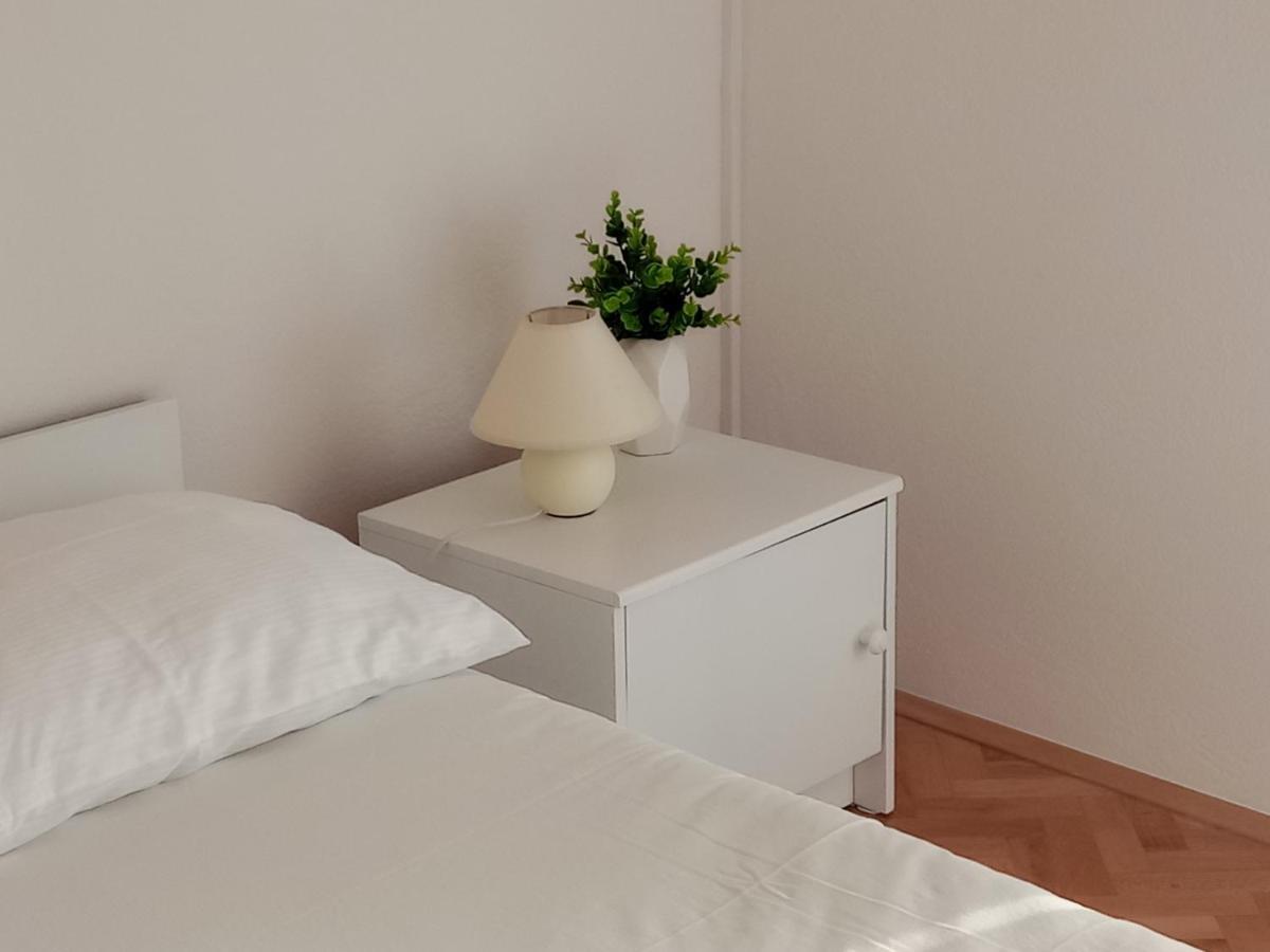 Room For Two Baška Voda Eksteriør bilde